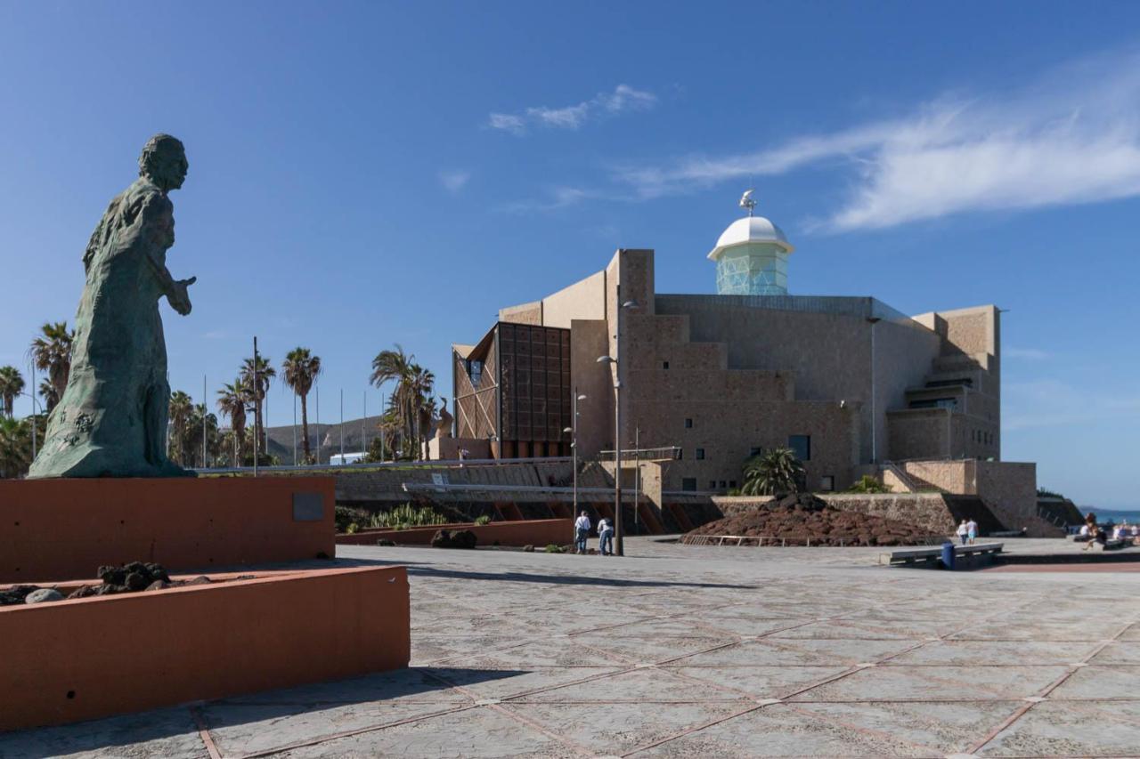 Atamanja Beach Apatment Playa De Las Canteras Las Palmas de Gran Canaria Exterior photo